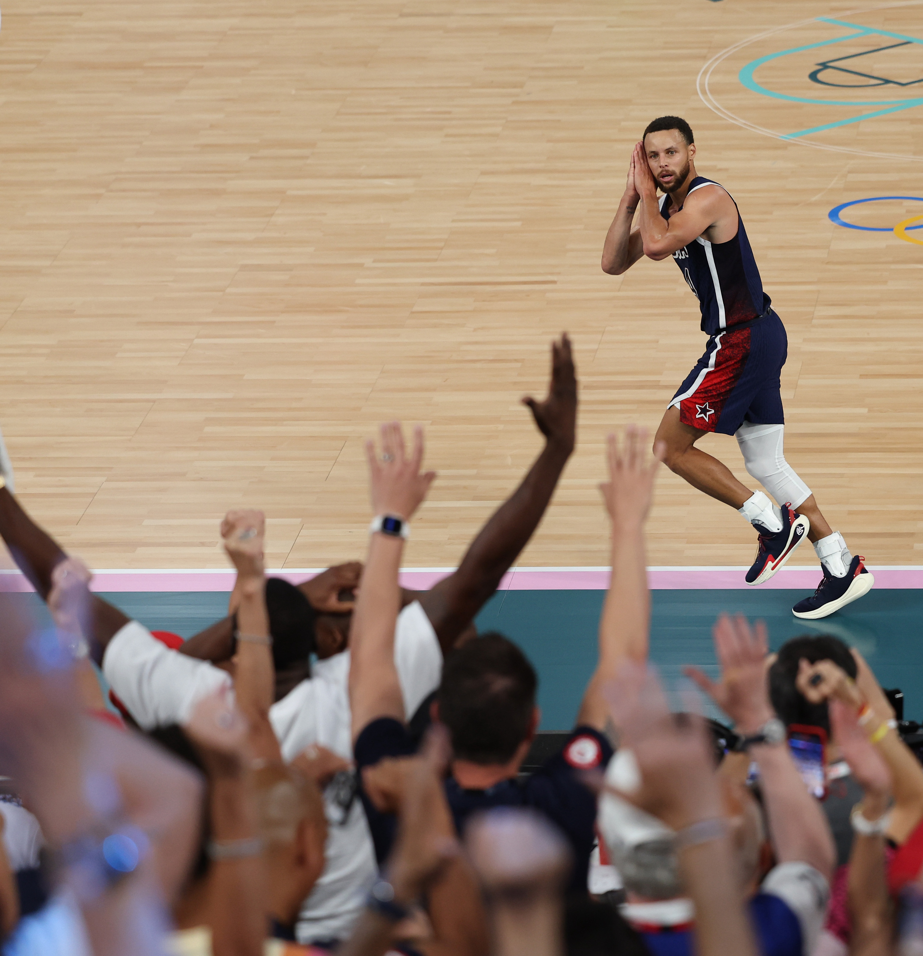 包含圣安东尼奥马刺发布备战花絮，国际比赛日回应争议，NBA季后赛任务艰巨，赛季目标并未改变的词条-乐竞官方网站